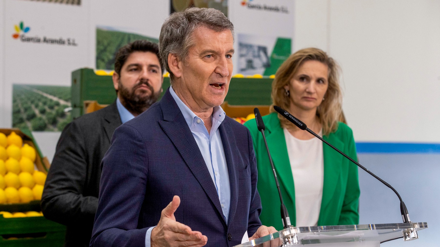 Feijóo en Murcia. (Foto: EFE)