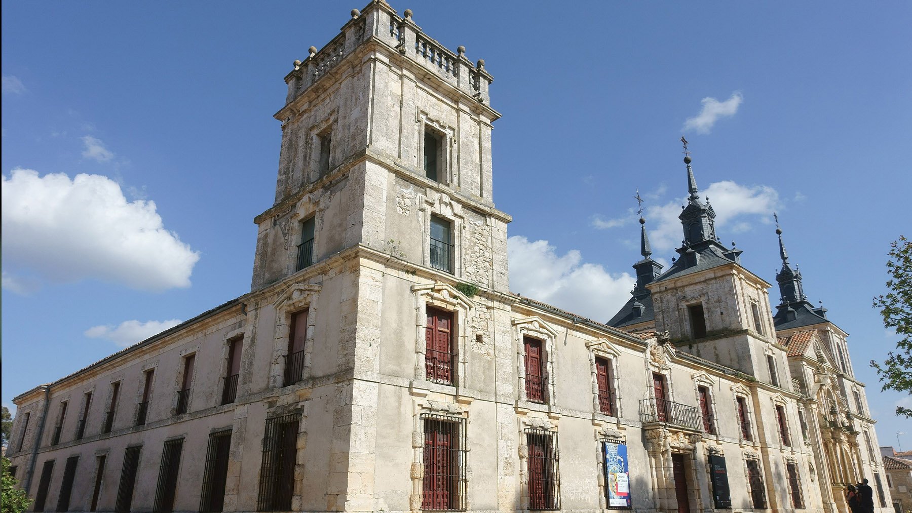 Palacio de Goyeneche e iglesia de San Francisco Javier. Foto: Pexels.