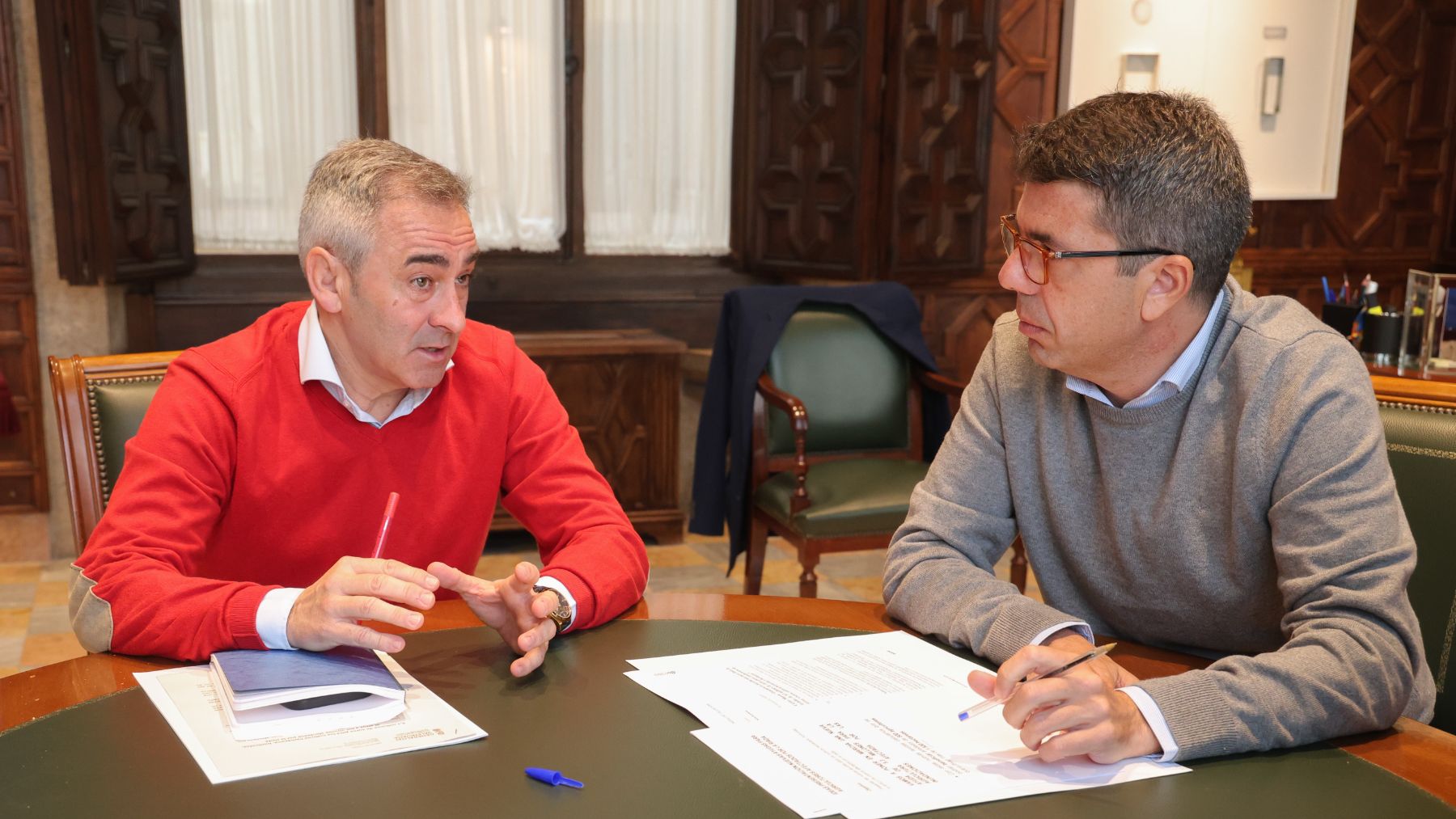 Carlos Mazón y Miguel Barrachina, este miércoles en la reunión mantenida en el Palacio de la Generalitat.