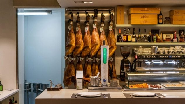 El bar de Valencia con las mejores tapas, mejor bar para tapear en Valencia, mejores bares de Valencia, bares más históricos de Valencia, el bar de Valencia con las mejores patatas bravas, mejores restaurantes valencianos.