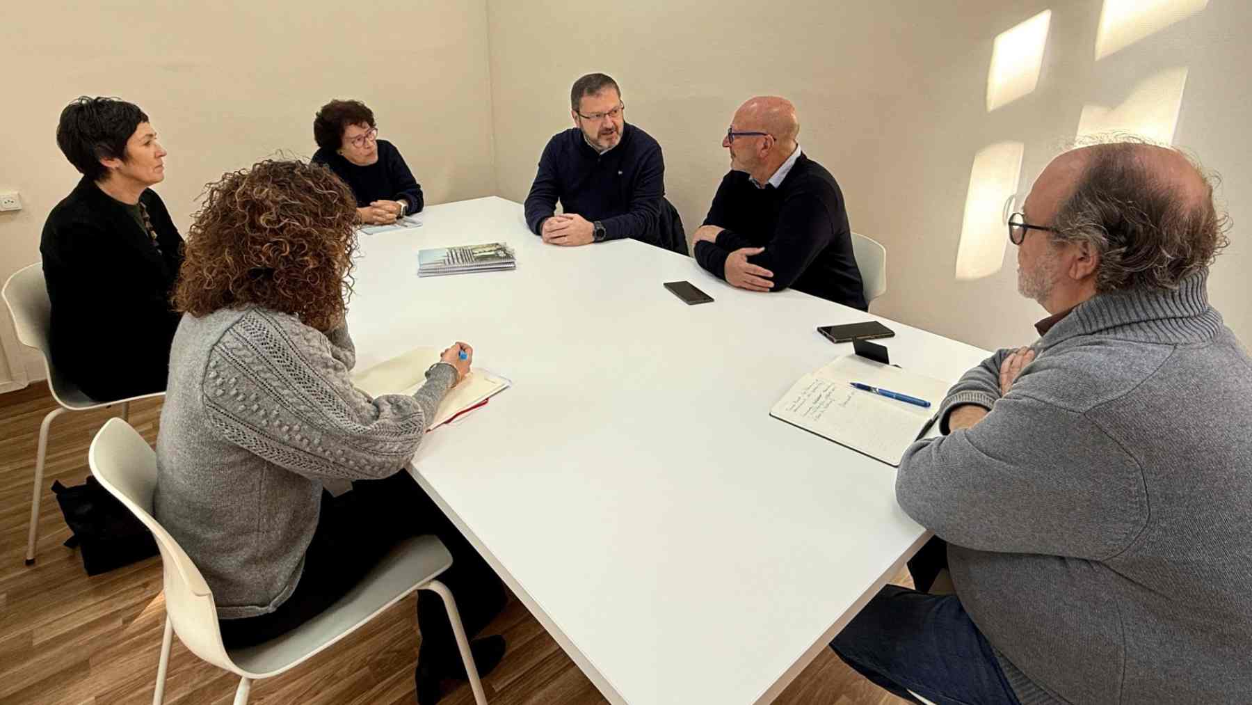 Reunión de la dirección de la OCB con representantes del sindicato CCOO.