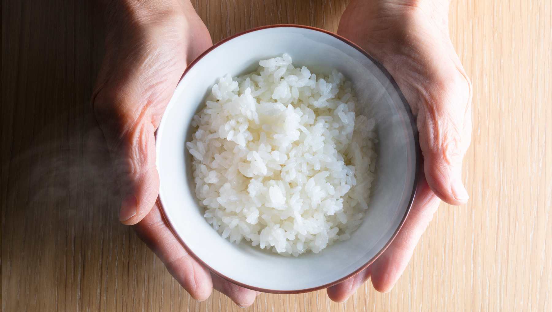 El truco japonés para hacer arroz perfecto.