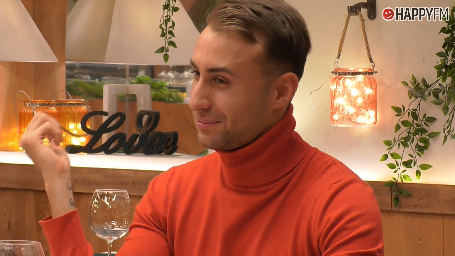 Un soltero de ‘First Dates’ sorprende a su cita con una confesión sexual: «Hasta reventar»