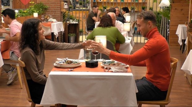 Ynés y Javier en First Dates. (Mediaset)