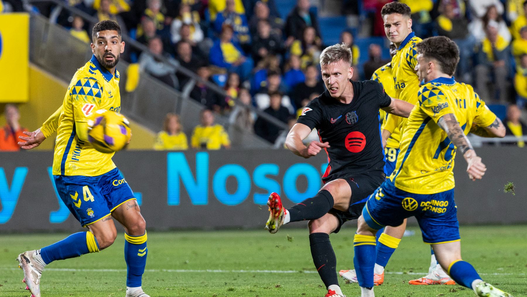 Dani Olmo en Las Palmas-Barcelona. (EFE) ok