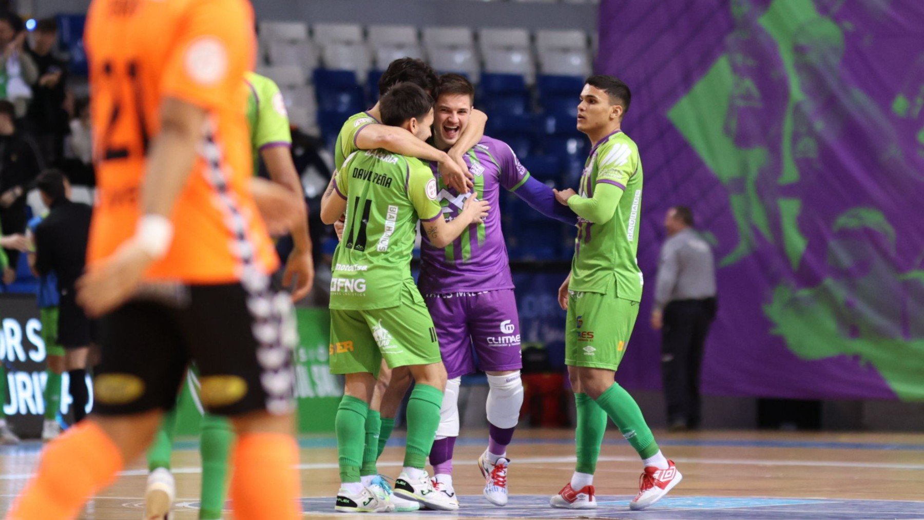 Henrique celebra el gol de la victoria