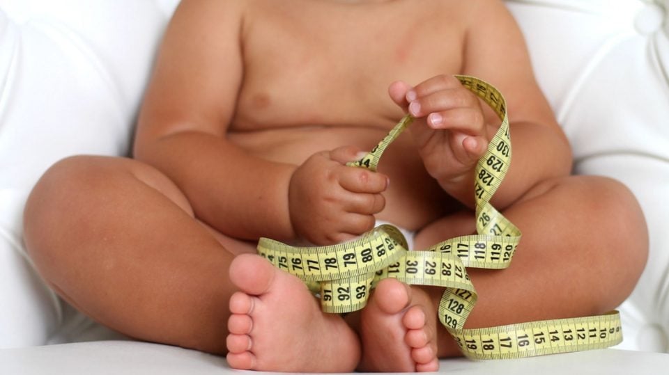 Los tres cambios desde la cuna que ayudan a prevenir la obesidad infantil