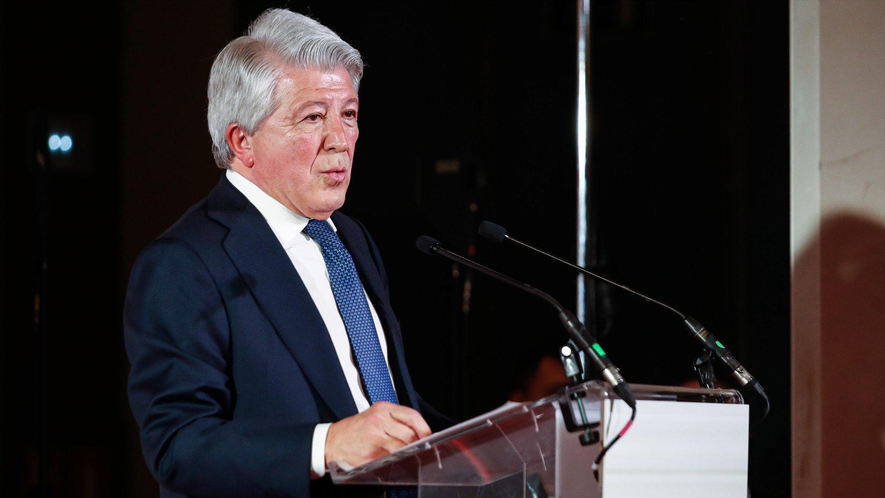 Enrique Cerezo durante su intervención en un acto. (EP)