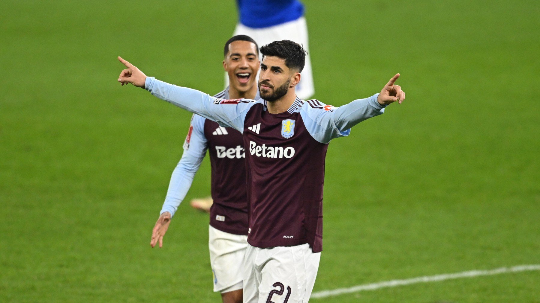 Asensio celebra un gol con el Aston Villa. (Getty)