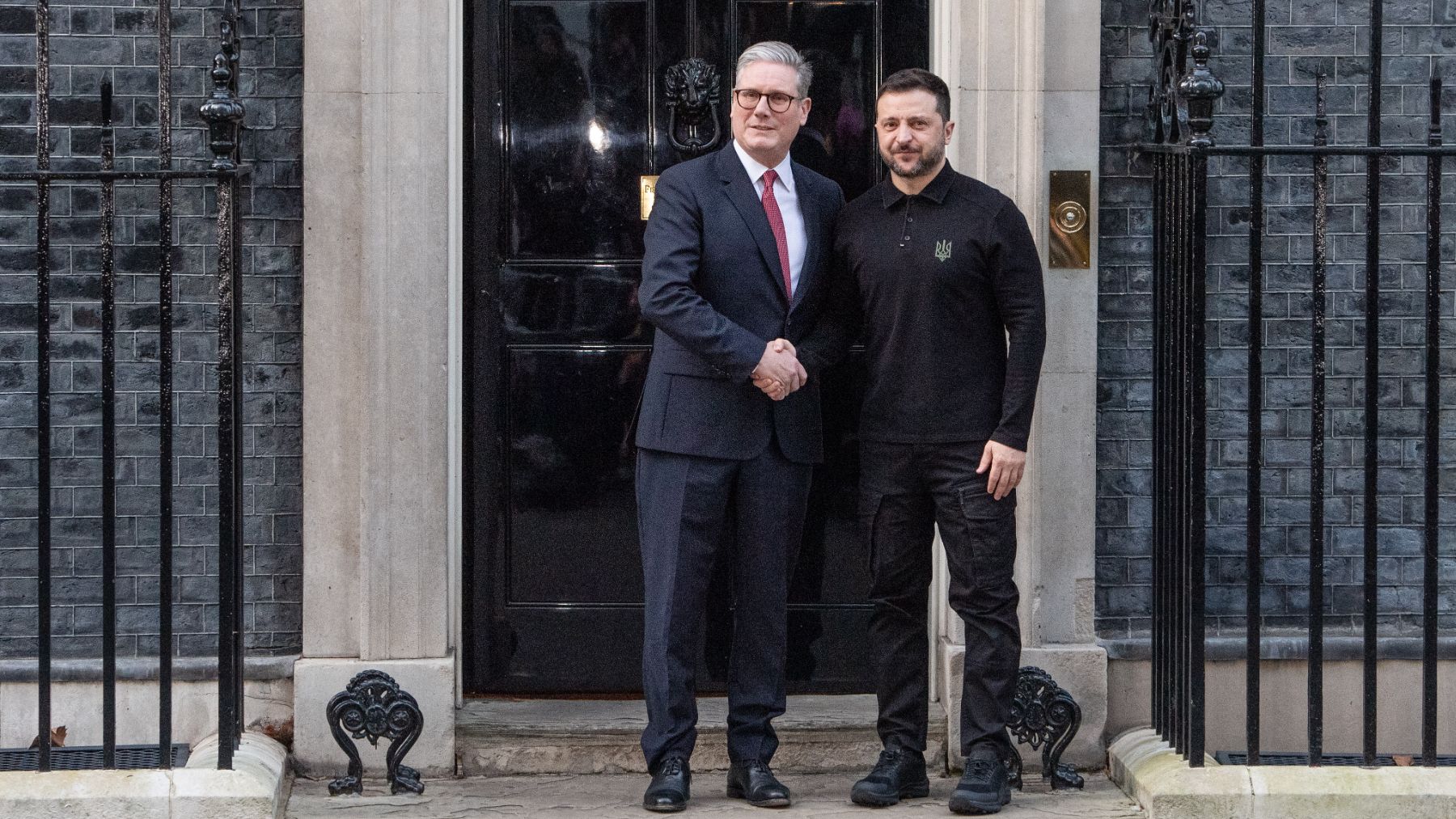 Volodímir Zelenski y Keir Starmer el 10 de octubre en Downing Street. (Ep)