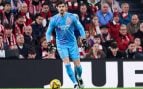 normas fútbol, IFAB, Courtois