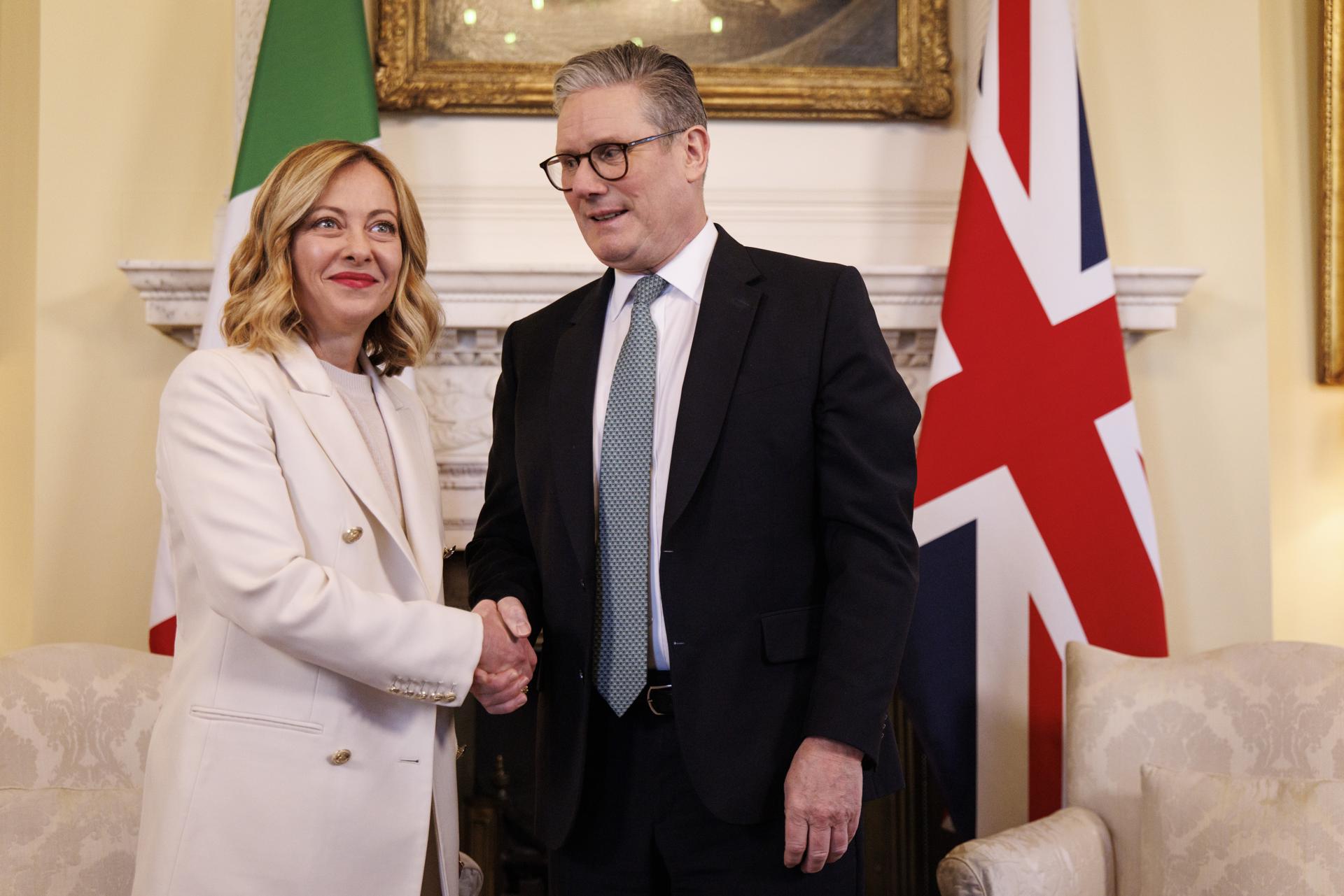 Meloni y Starmer en Londres. (FOTO: EFE)