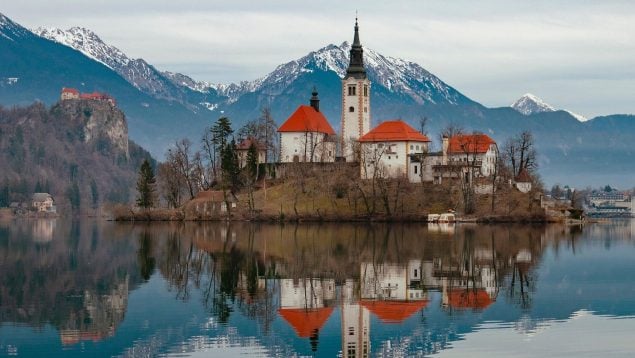 Emigrar a Eslovenia, mejor país para emigrar si estás jubilado, razones para emigrar a Eslovenia desde España, cuál es el mejor país para emigrar si eres jubilado español, mejores lugares para emigrar siendo jubilado.