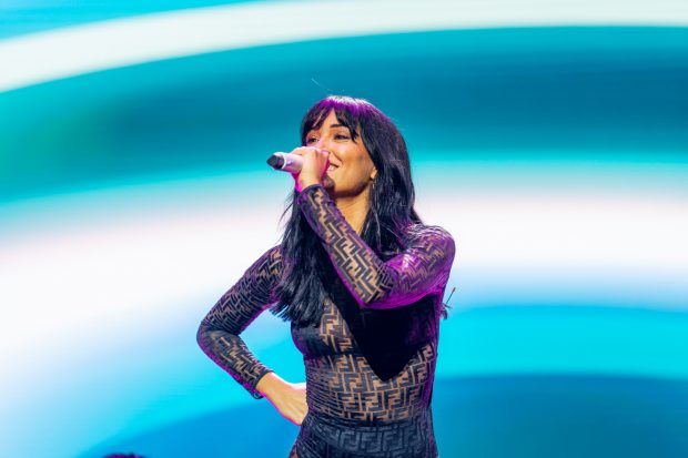 Aitana durante su concierto en Starlite Marbella en julio de 2024. (Foto: Gtres)