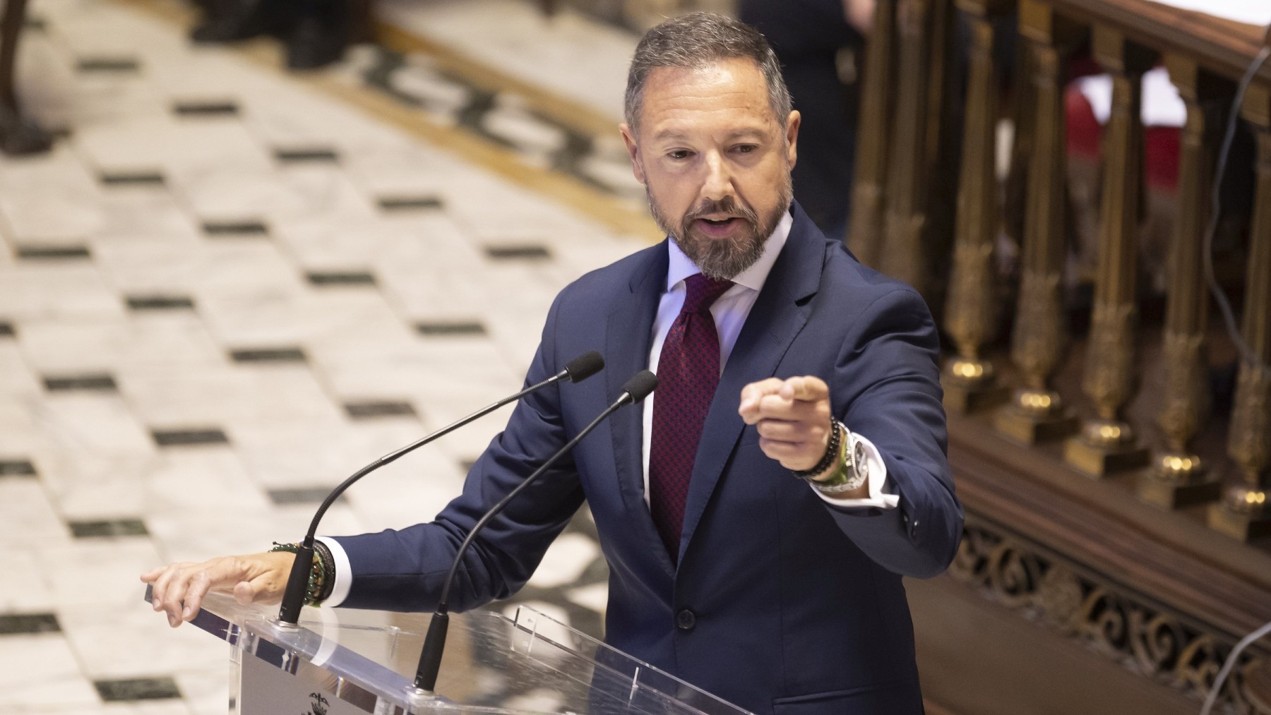 Juan Manuel Badenas, en el pleno del Ayuntamiento de Valencia. (Europa Press)