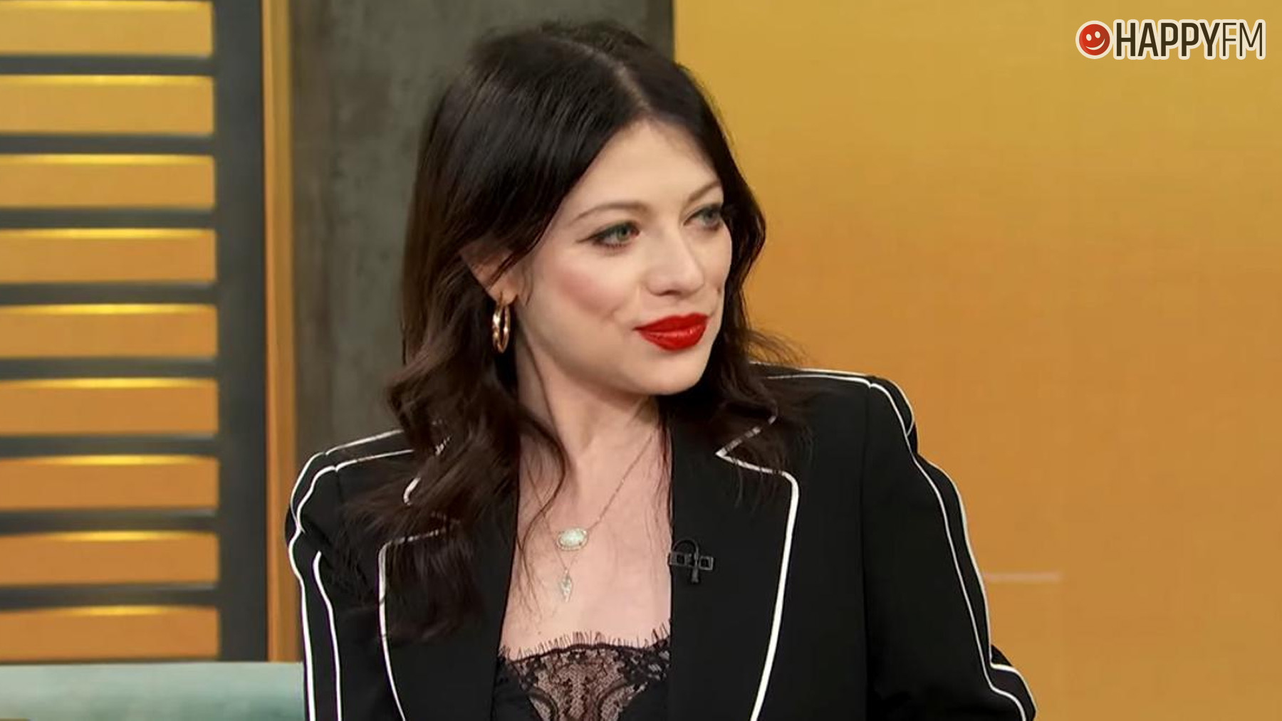 Michelle Trachtenberg en una entrevista con Access Hollywood. (NBC)