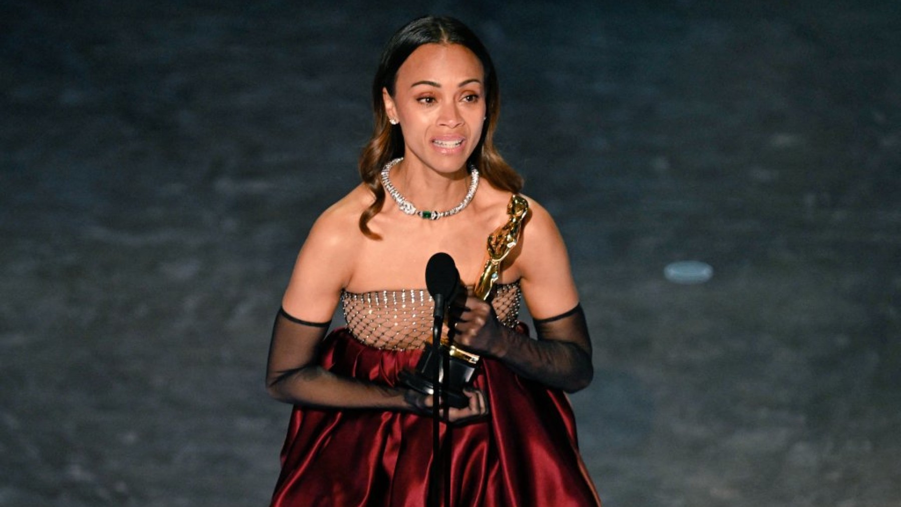 Zoe Saldaña, ganadora del Oscar como Mejor Actriz Secundaria por ‘Emilia Pérez’.