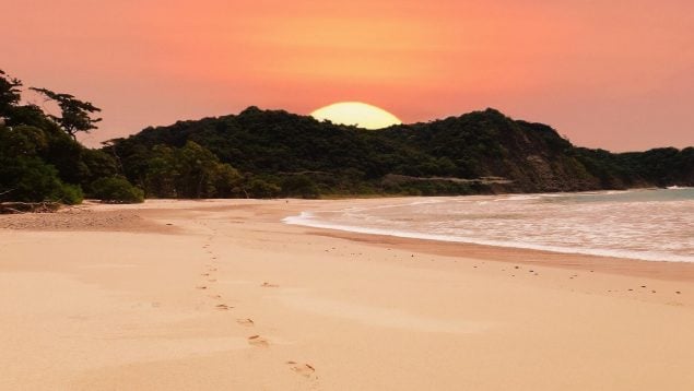 Emigrar, emigrar desde España a Costa Rica, cómo emigrar si eres español y jubilado, mejores países para mudarte si eres pensionista, cómo emigrar si estás jubilado en España.