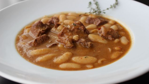 mejor plato típico cántabro, alubias ideales de Cantabria, comida más rara de Cantabria, comer jabalí en Cantabria, cuál es el mejor plato de la gastronomía cántabra.