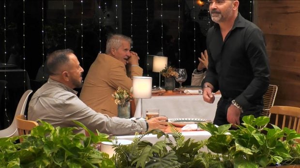 José Miguel se marcha de su cita con Miguel en First Dates. (Mediaset)