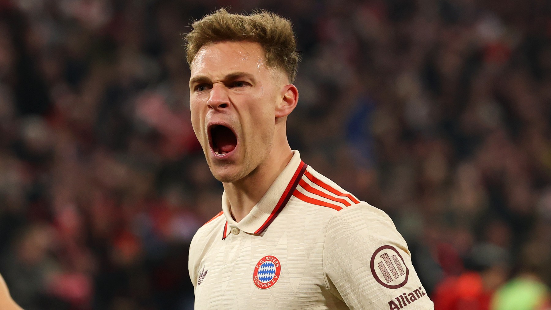 Kimmich celebra uno de los goles del Bayern ante el Leverkusen. (Getty)