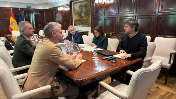 Tórtola Reunión con el ministerio