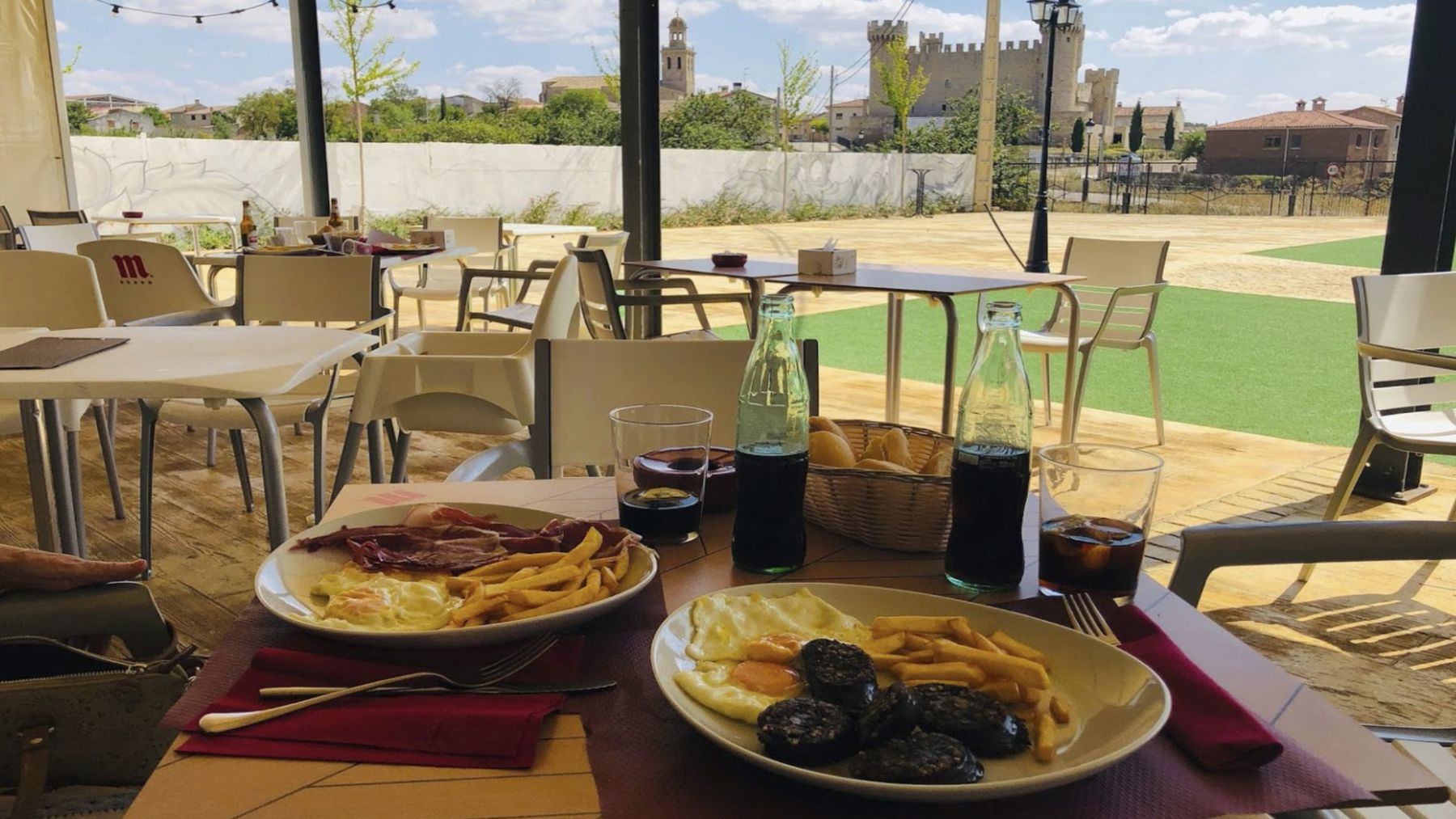 Este restaurante de carretera en Castilla y León lleva 58 años conquistando a viajeros con su menú de 13 €