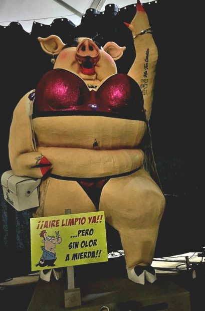 Escultura del carnaval de Campillos.