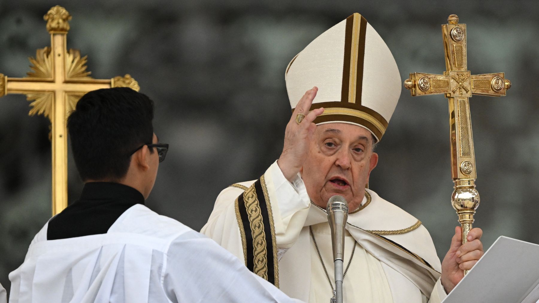 Última hora de la salud del Papa Francisco: el Vaticano dice que pasa «una noche tranquila y descansa»