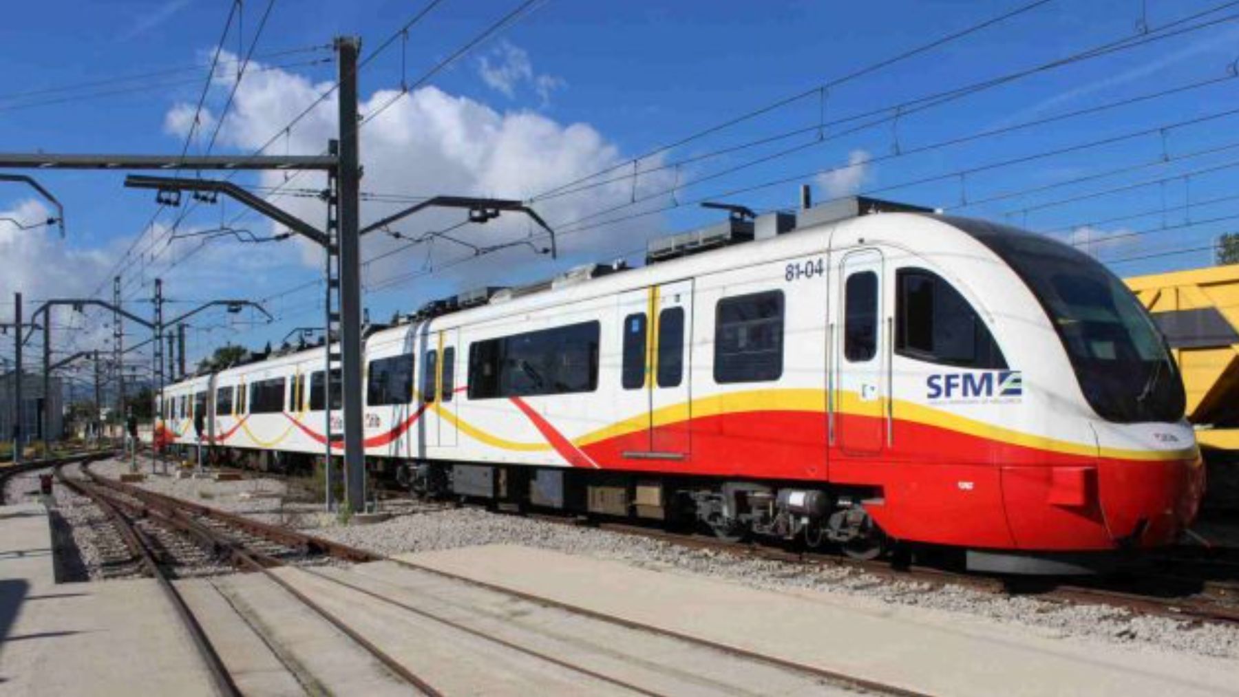 Tren de los Serveis Ferroviaris de Mallorca (SFM).