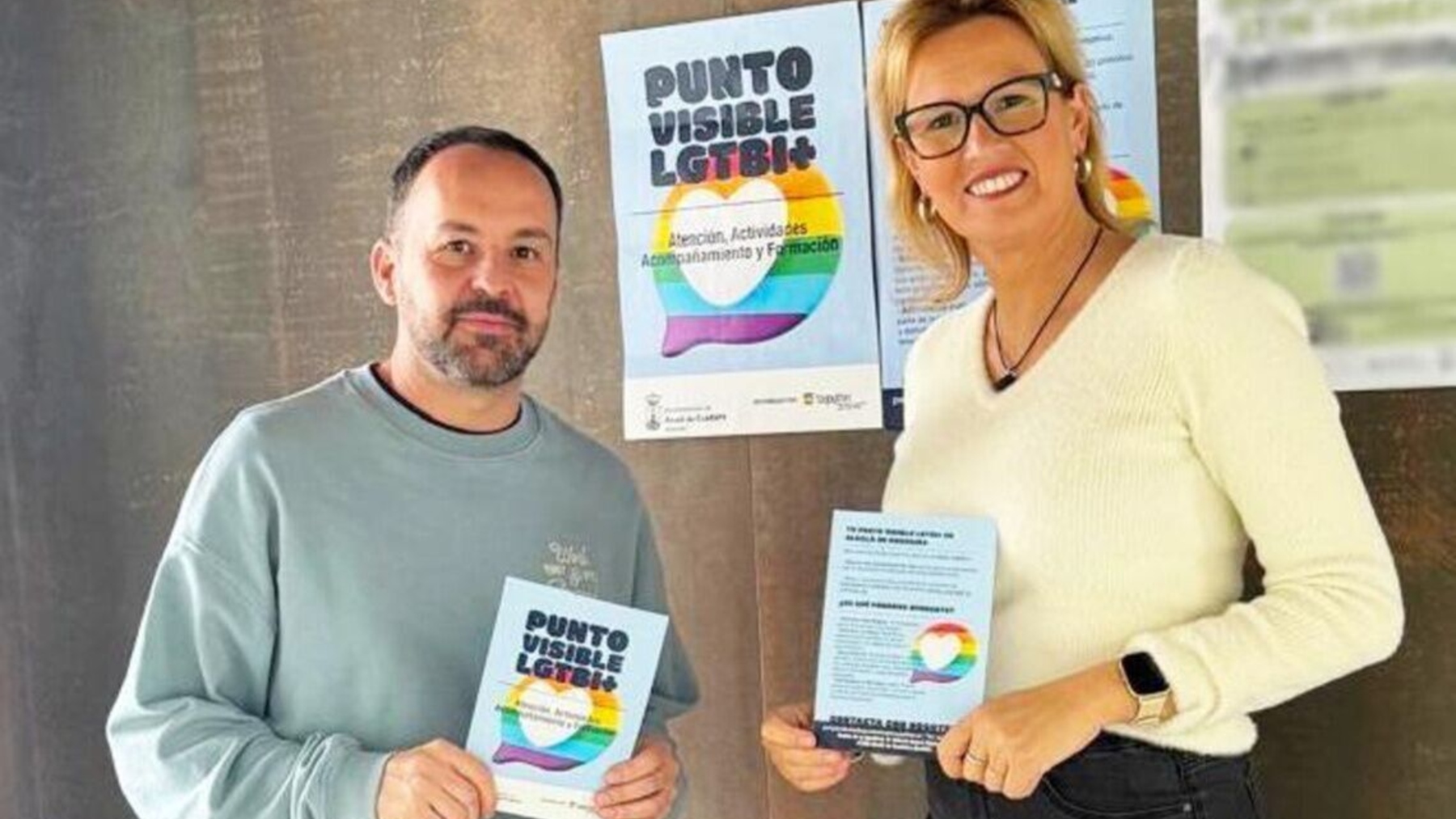 El PSOE de Alcalá de Guadaíra estrena biblioteca LGTBI en el Centro de Igualdad que costó 1.400.000 €