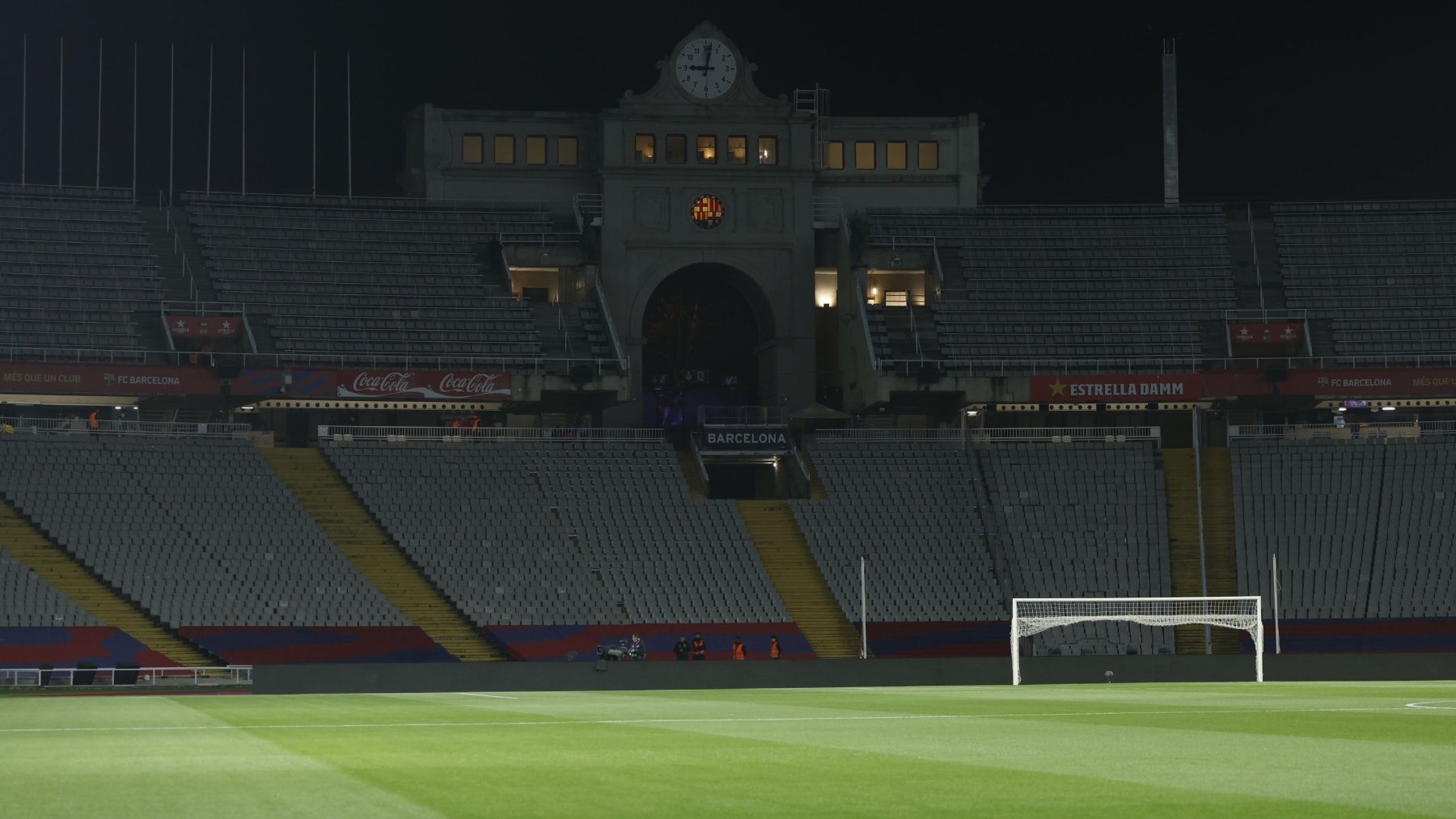 El Estadio Olímpico Lluís Companys, tras la suspensión del Barça – Osasuna. (EFE)