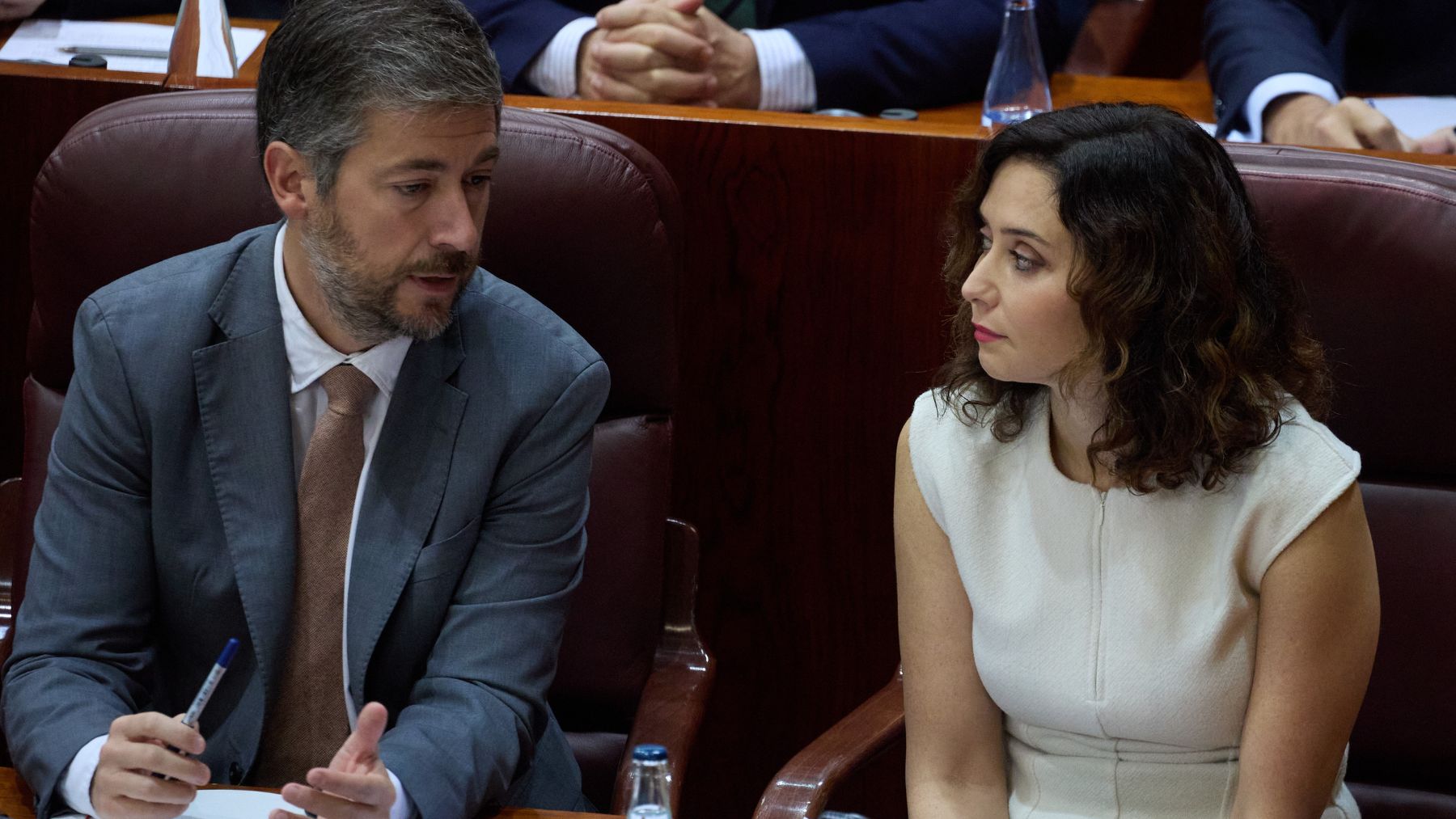 Miguel Ángel García Martín e Isabel Díaz Ayuso. (Foto: EP)