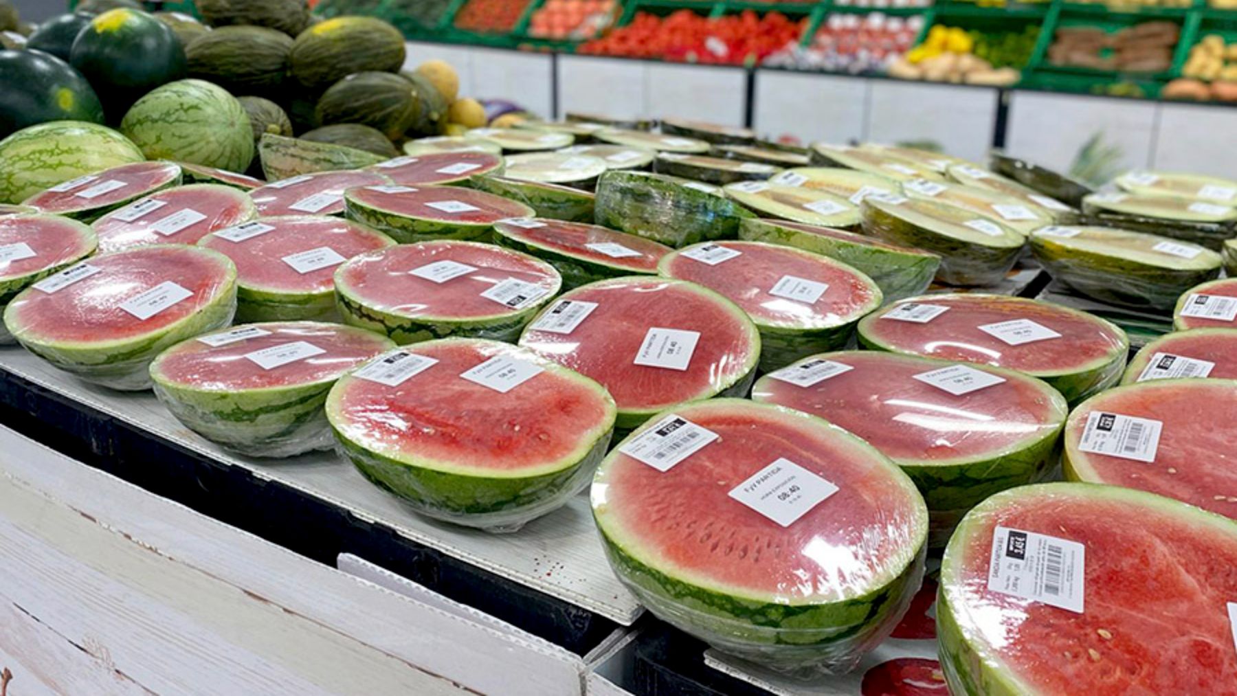 Sandías en la frutería de Mercadona.