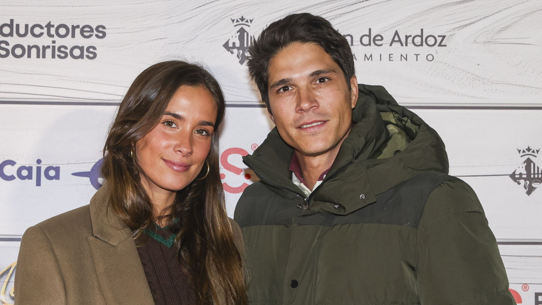 María Pombo y Pablo Castellano posando. (Foto: Gtres)