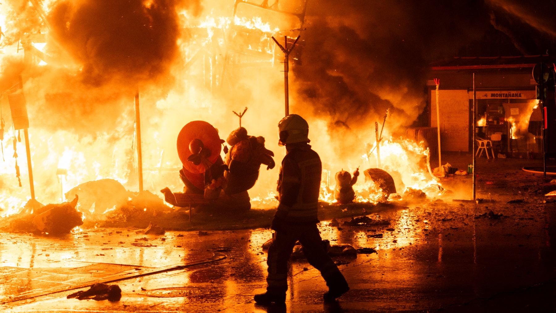 ¿A qué hora queman las Fallas y por qué se hace esta tradición?