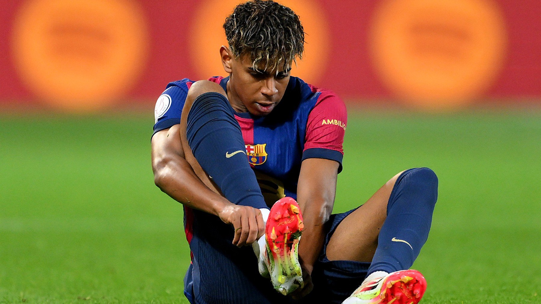 Lamine Yamal durante un partido con el Barcelona. (Getty)