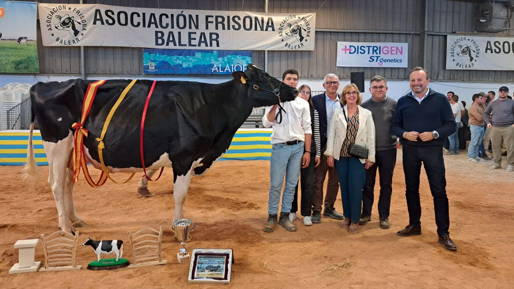 Entrega de premios en la feria ganadera de Alaior.