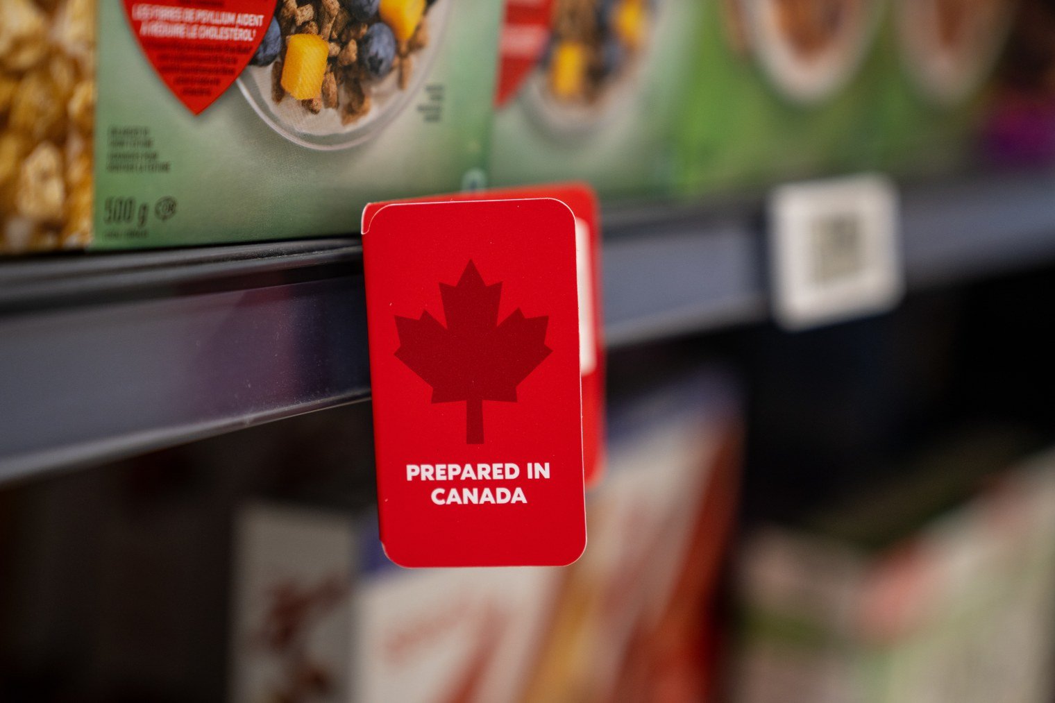 Un cartel en un supermercado canadiense indica que el producto ha sido «preparada en Canadá». (Getty)