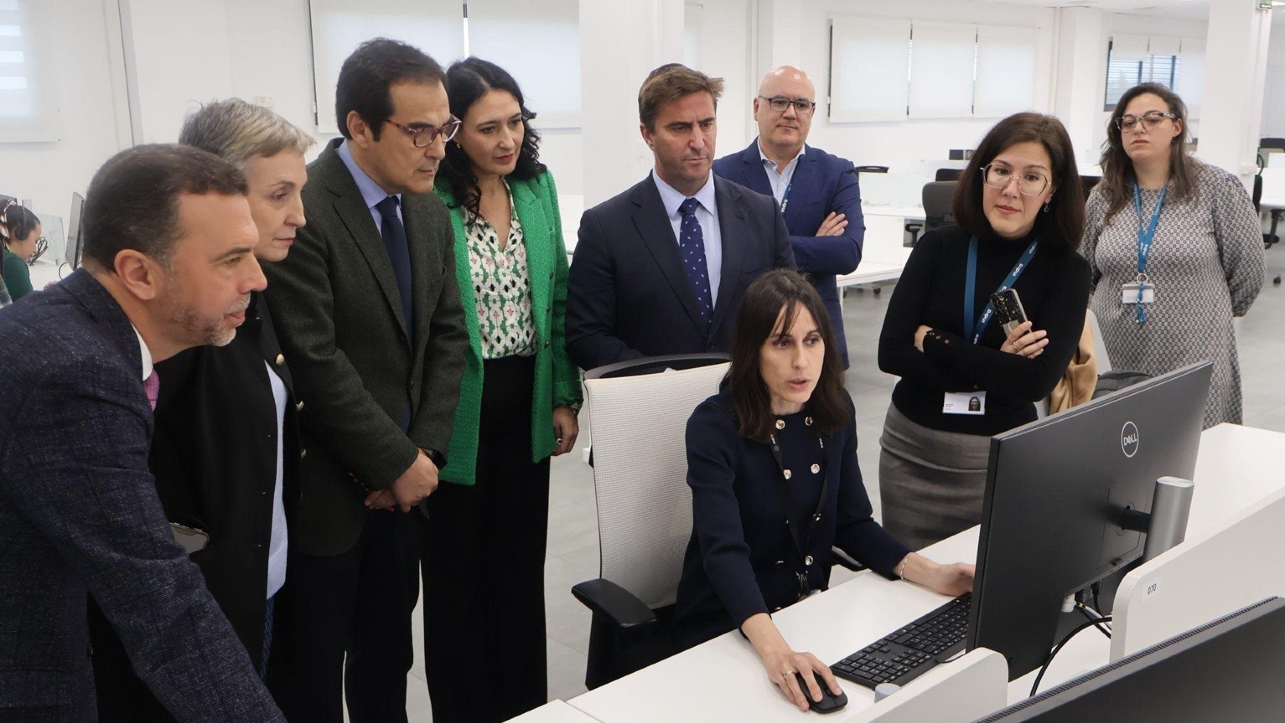 El consejero de Justicia de la Junta, José Antonio Nieto, en las instalaciones en Bollullos de la Mitación (Sevilla) de la empresa Minsait.