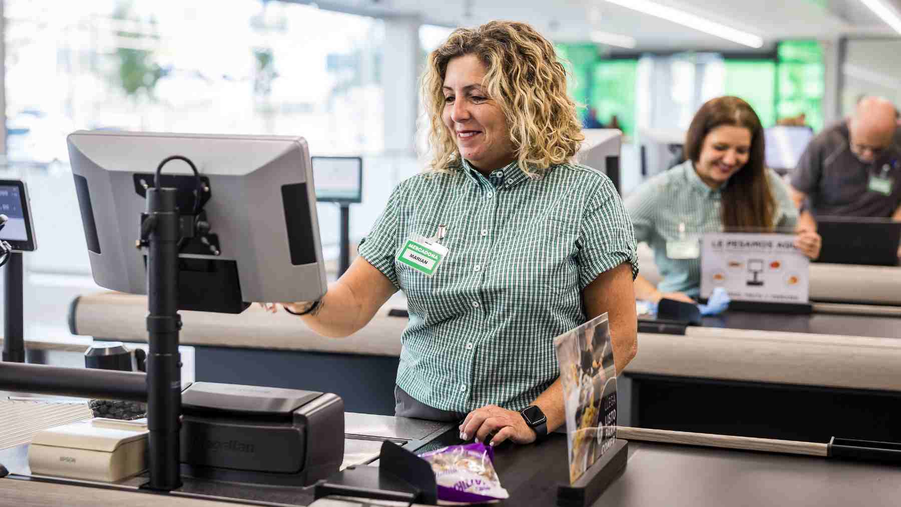 Un empleada de Mercadona.