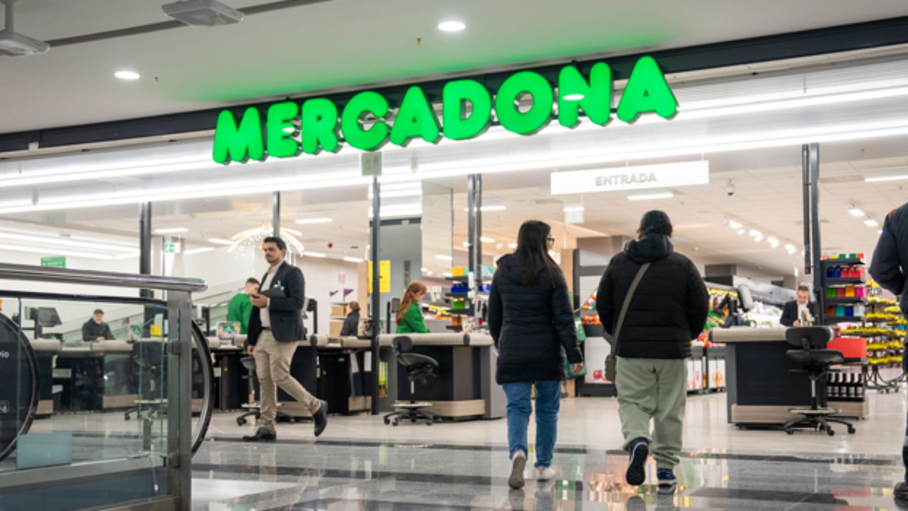 Exterior tienda Mercadona en el Centro Comercial Príncipe Pío, Madrid. (Foto: Mercadona.es).