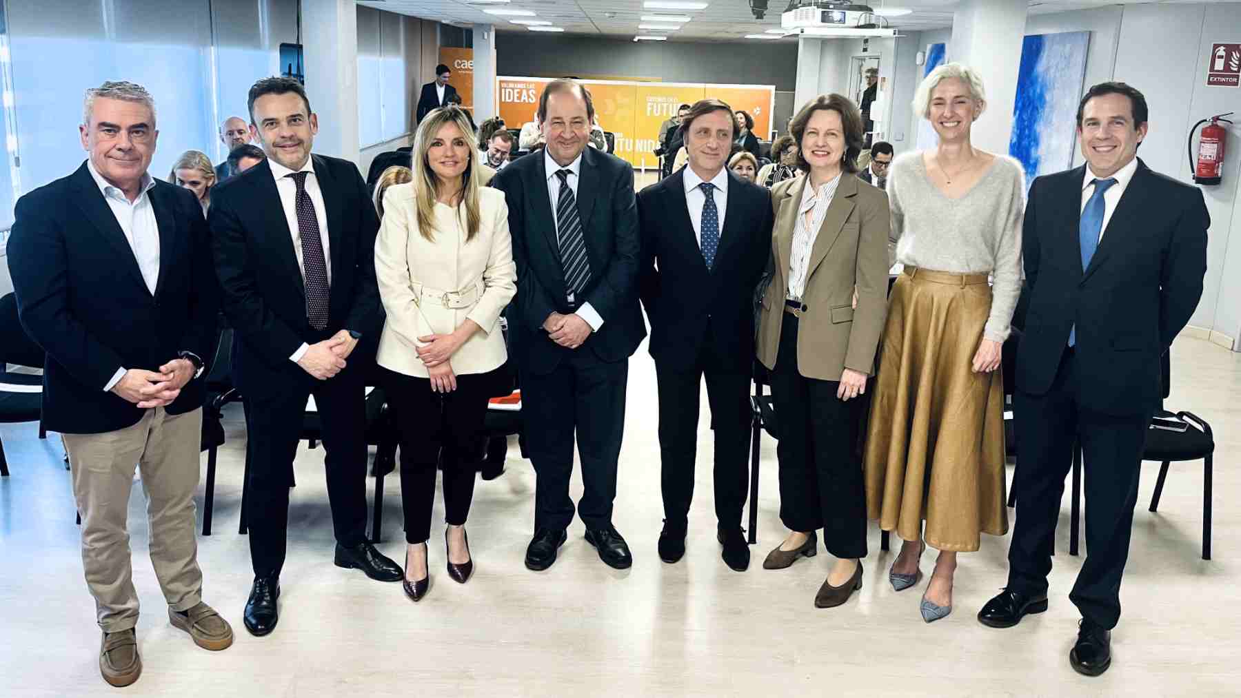 Jornada ‘Tendencias en el mercado inmobiliario en Europa 2025’ celebrada en la CAEB.