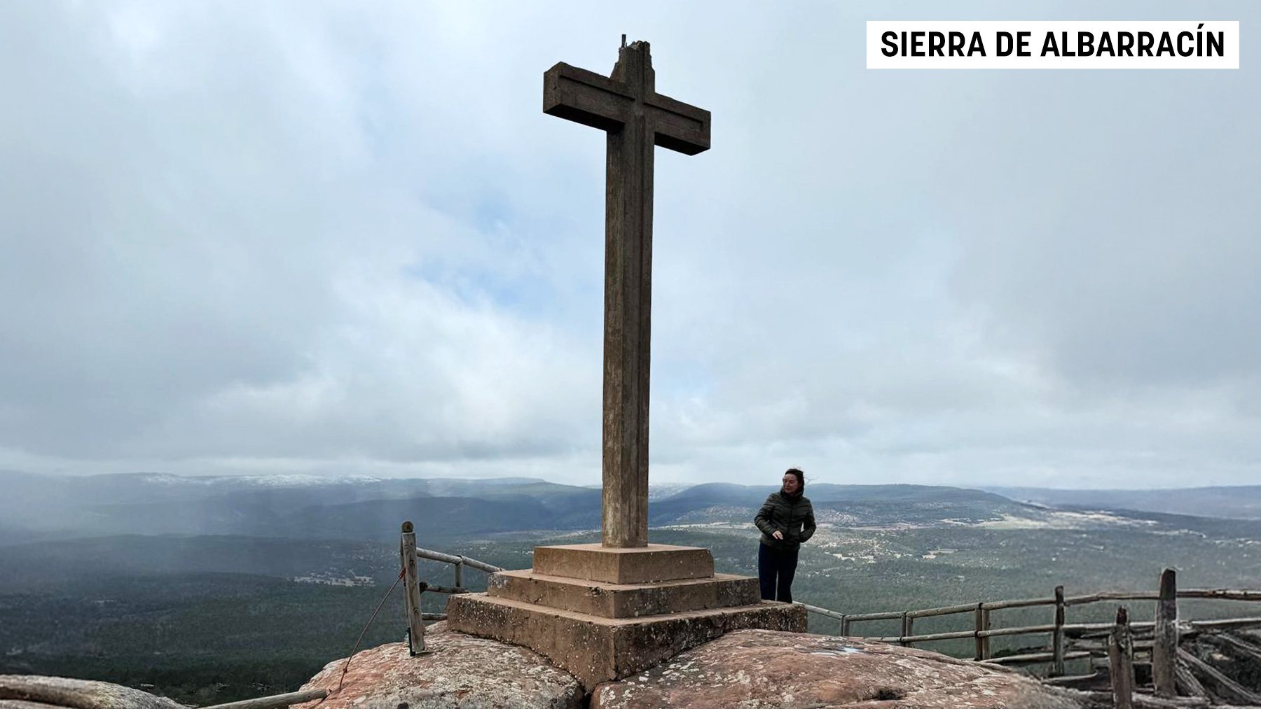 La Sierra de Albarracín retirará su cruz por orden del PP en Aragón