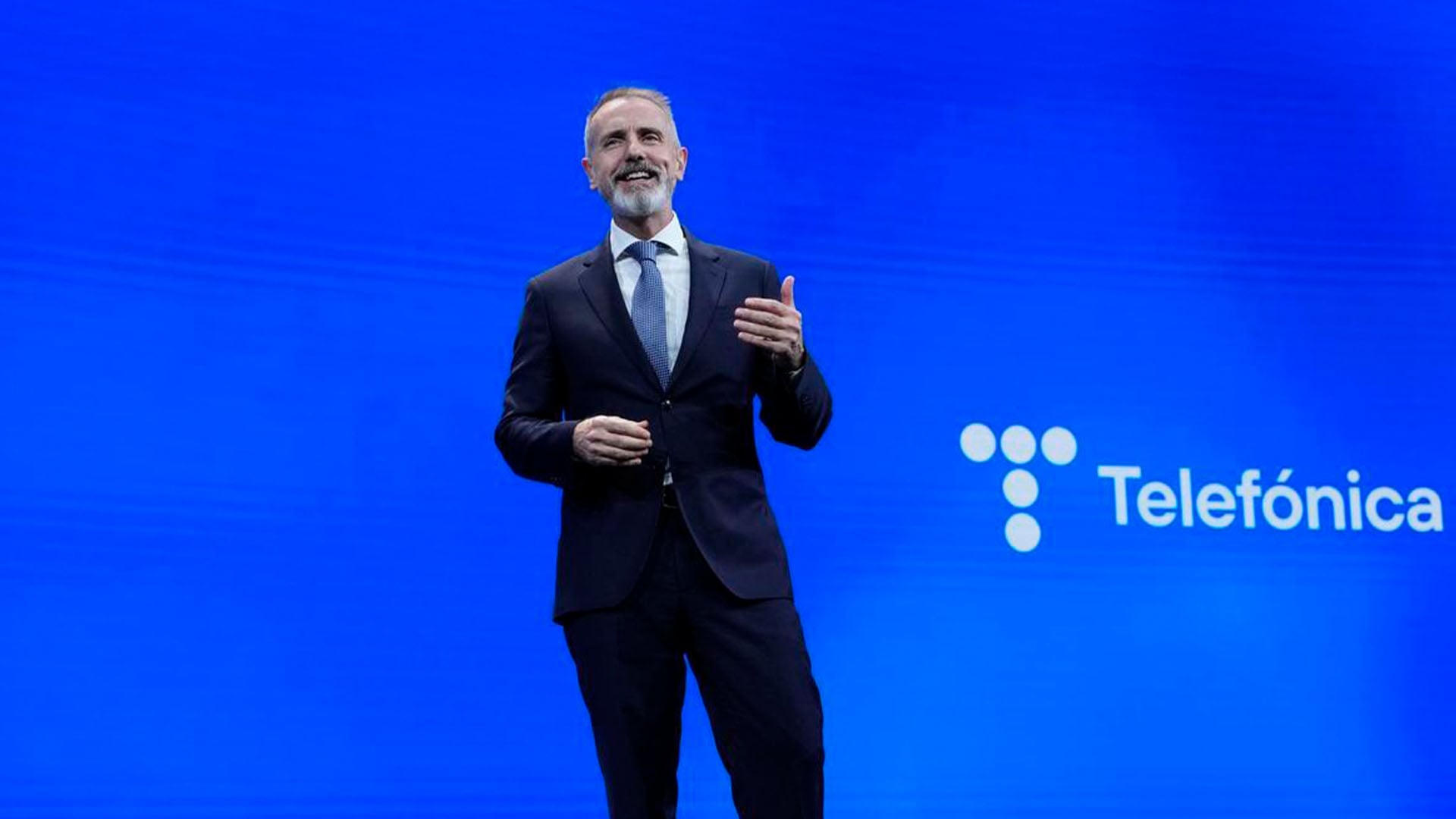 Telefónica mejora su caja, reduce un 8,4% su deuda y se prepara para la gran concentración del sector en Europa