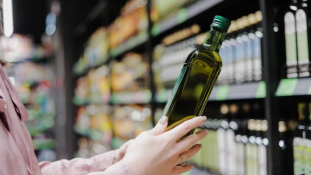 El secreto de las botellas de aceite que casi nadie conoce y con el que vas a ahorrar un dineral