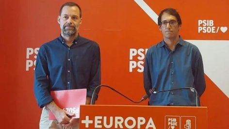 El portavoz del PSOE de Palma, Xisco Ducrós, y el secretario general de esta formación, Iago Negueruela.