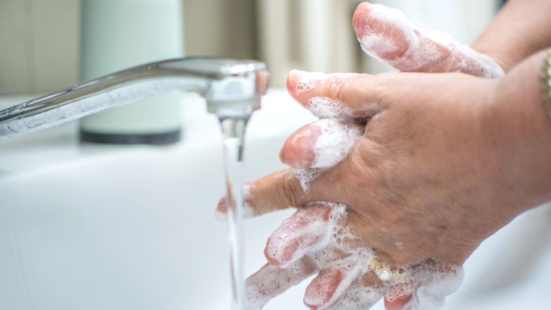 Cómo y cuándo debes lavarte las manos para reducir el riesgo de enfermedades