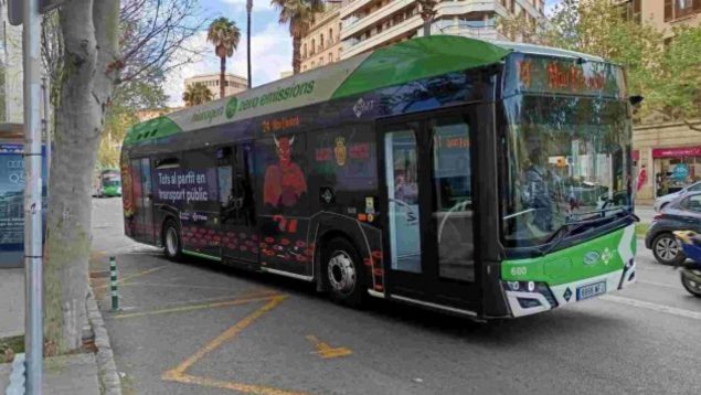 Condenado un cubano por rozar con sus genitales a dos mujeres en un bus de Palma