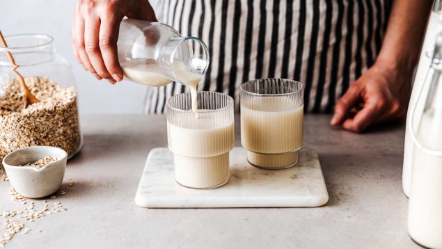Leche de avena casera